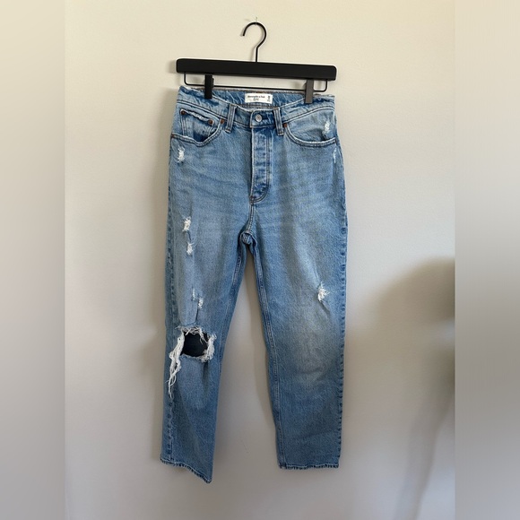 Abercrombie women’s “The Dad” high rise jeans, size 2 short - Picture 3 of 7
